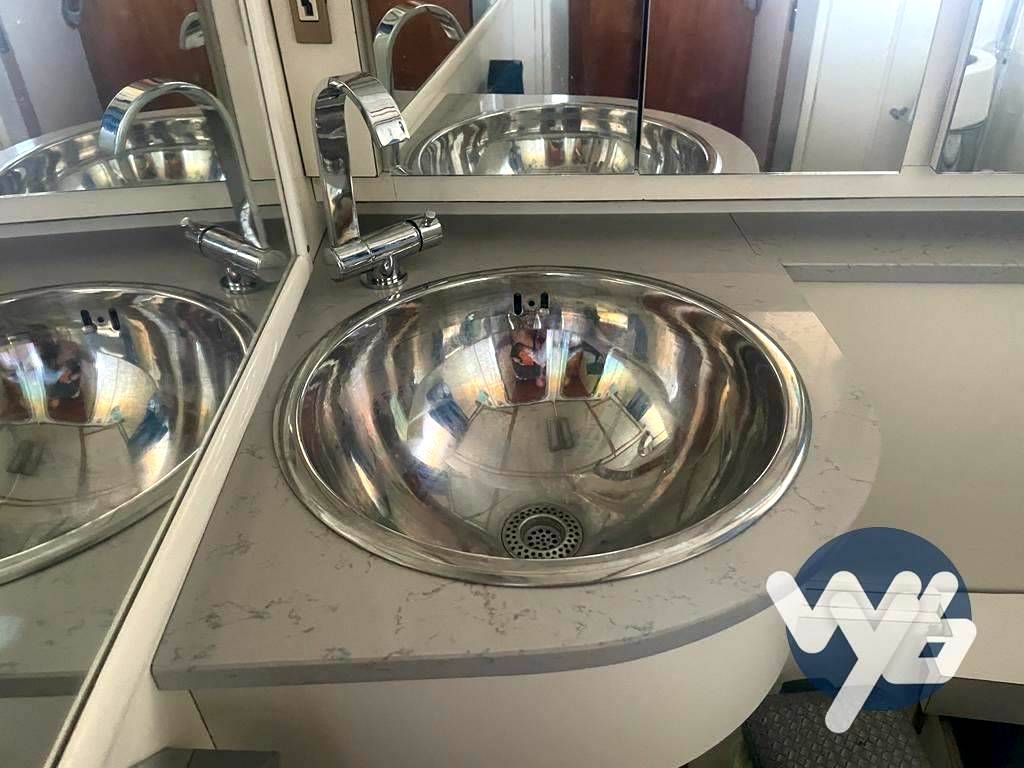 Ferretti yachts 42 altura