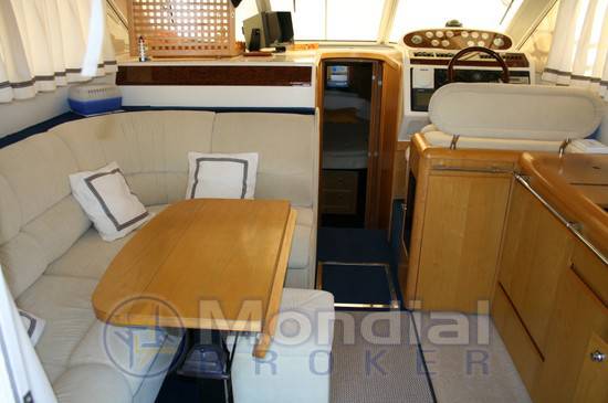 Fairline Brava 36 fly