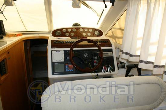 Fairline Brava 36 fly