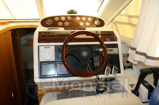 Fairline Brava 36 fly