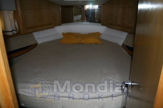 Fairline Brava 36 fly