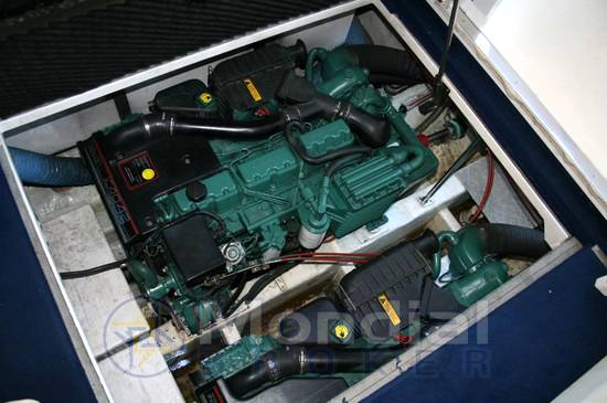 Fairline Brava 36 fly