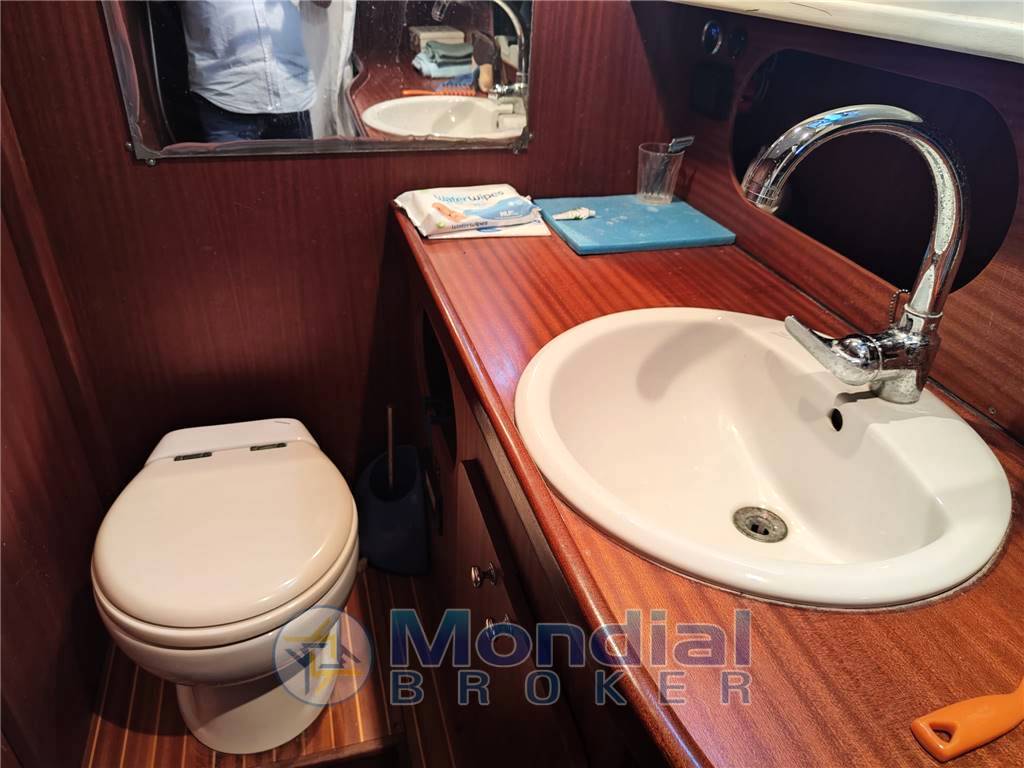 Sciallino 34 cabin