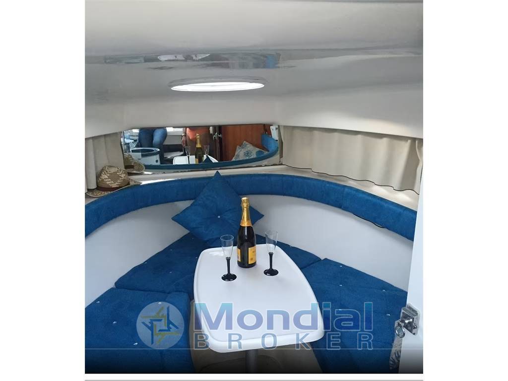 Rio yachts Rio 700 cruiser