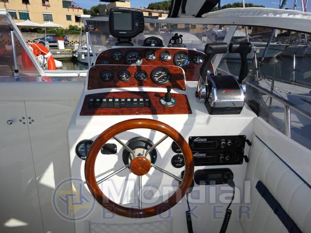 Manomarine 25 cruiser
