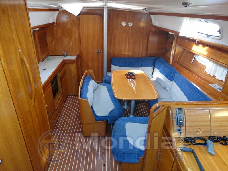 Bavaria yacht 39