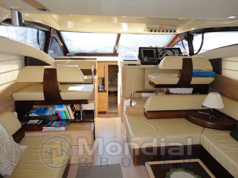 Azimut Az 47