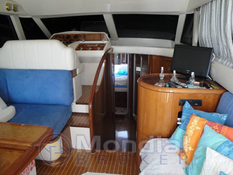 Azimut Az 40