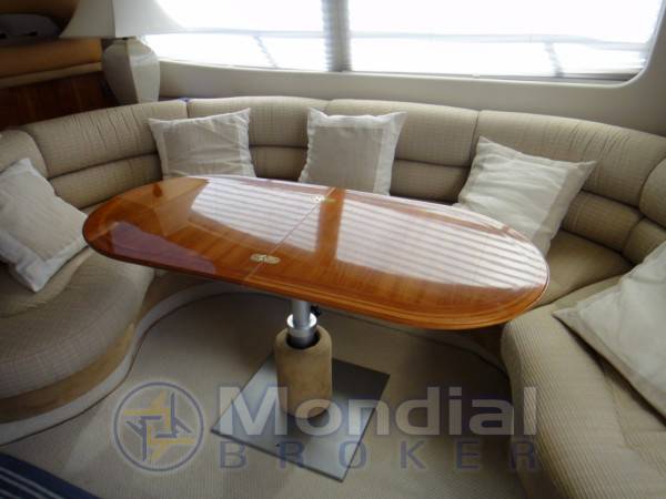 Azimut 46 fly