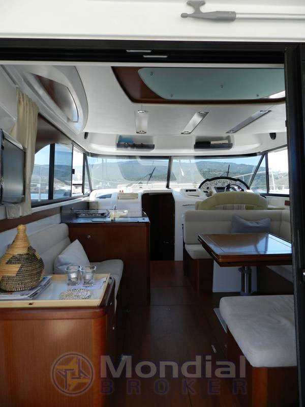 Beneteau Antares 42 fly