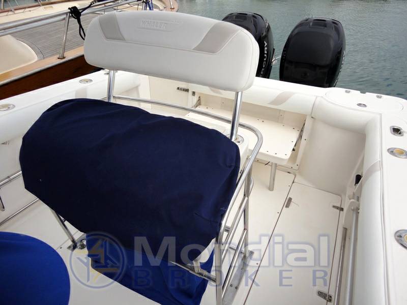 Boston whaler Boston 270 outrage