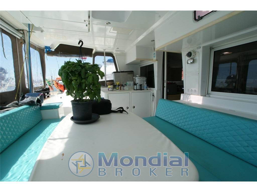 Lagoon 500 charter