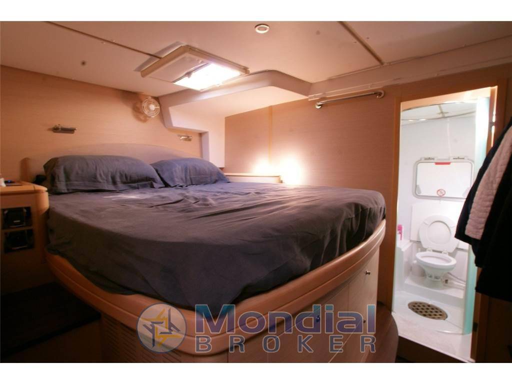 Lagoon 500 charter
