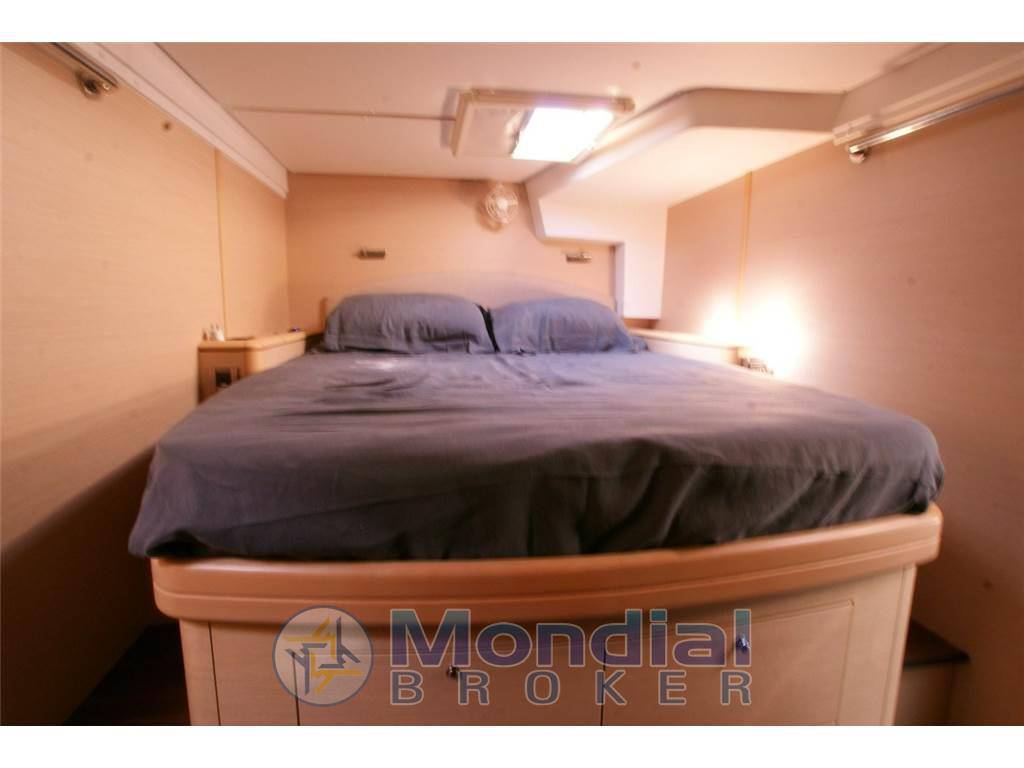 Lagoon 500 charter