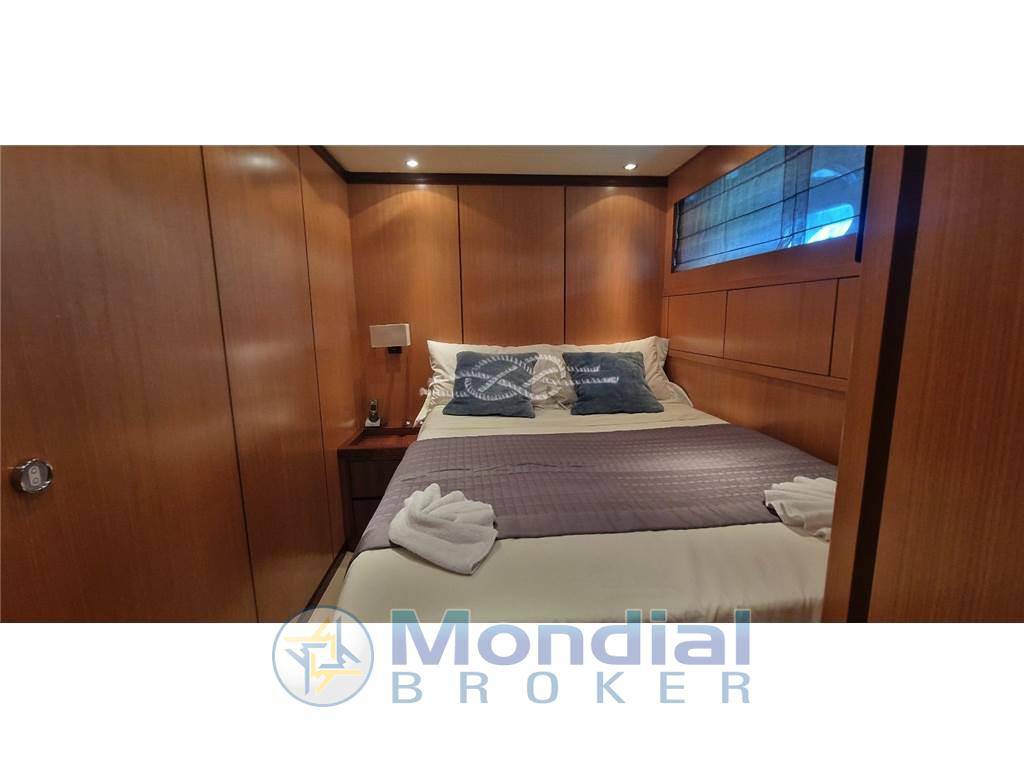 Cantieri navali arno Leopard 24 ht charter