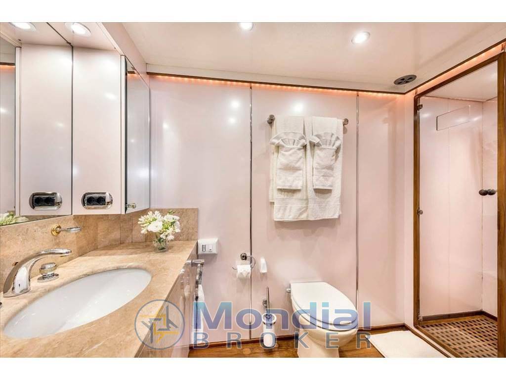 Spertini alalunga 33 charter