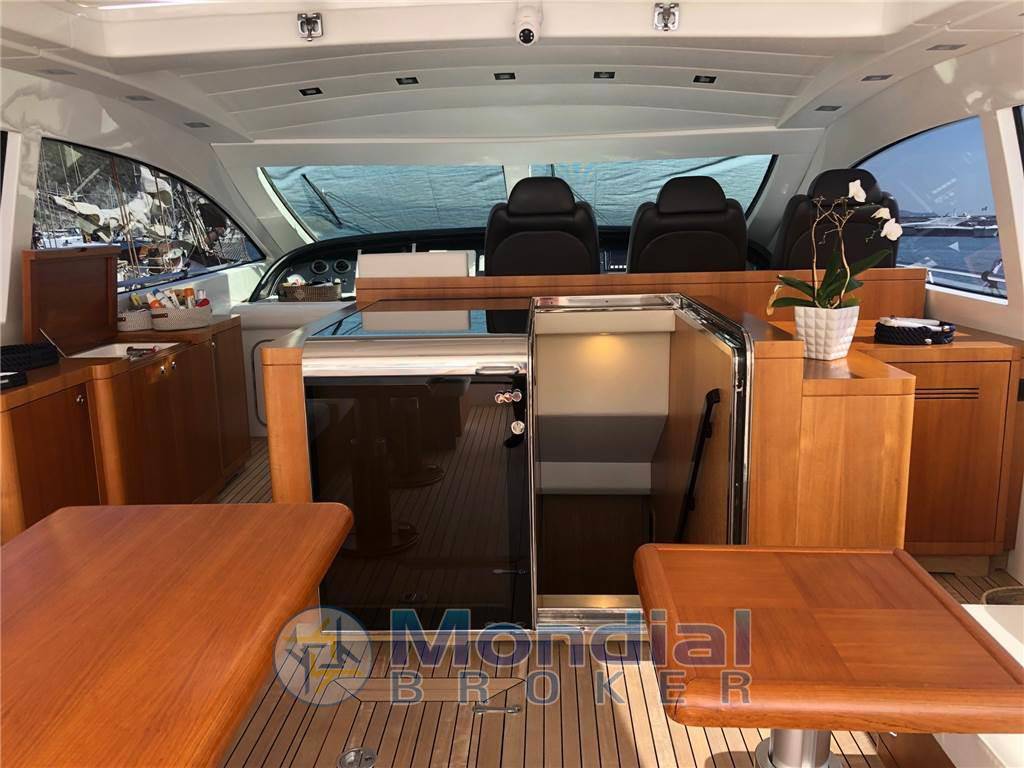 Mangusta 72