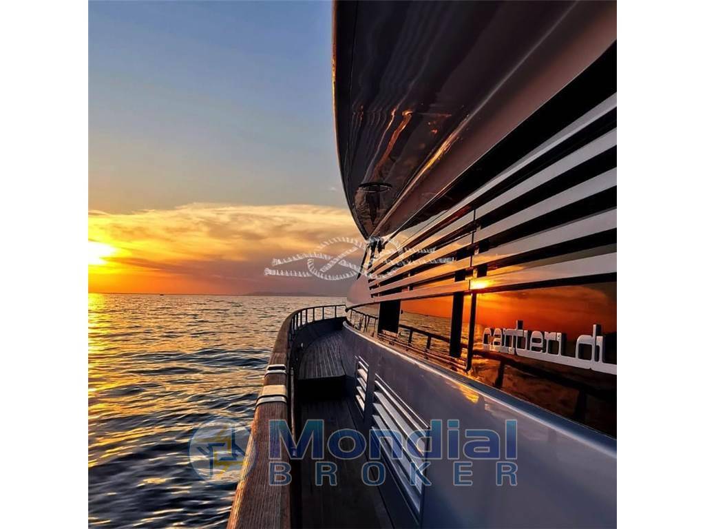 Cantieri di pisa Akhir 22 s