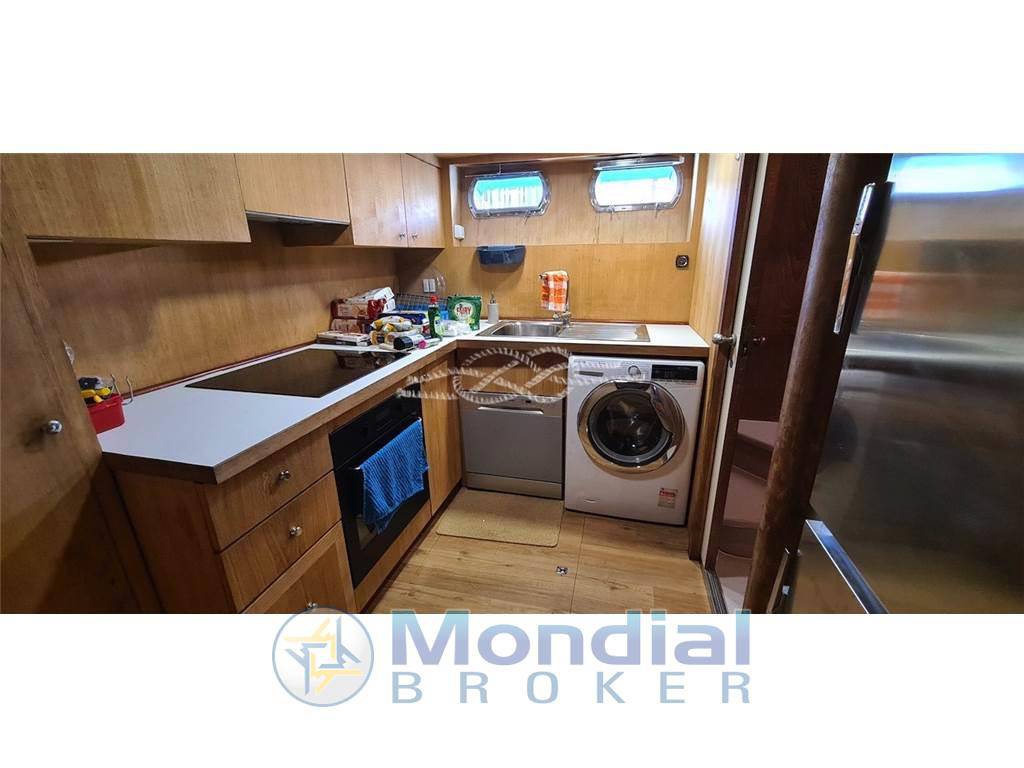 Cantieri di pisa Akhir 22 s