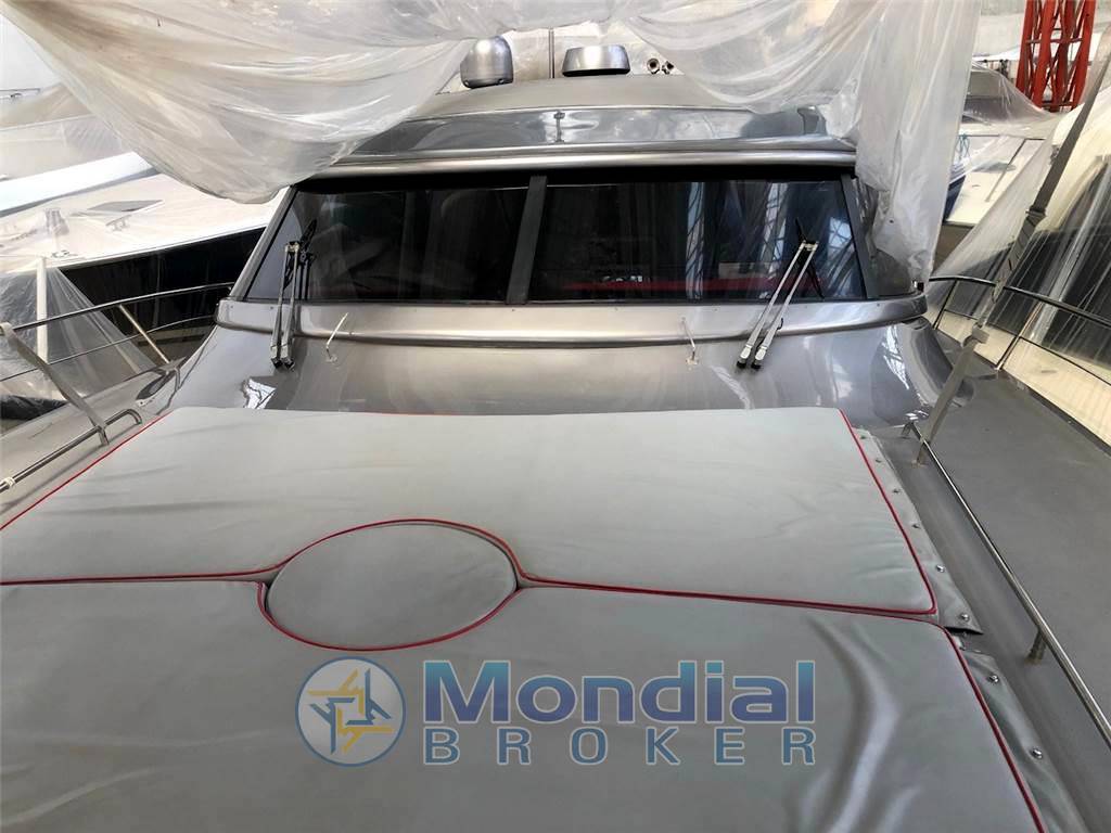 Cantieri di baia 63 azzurra
