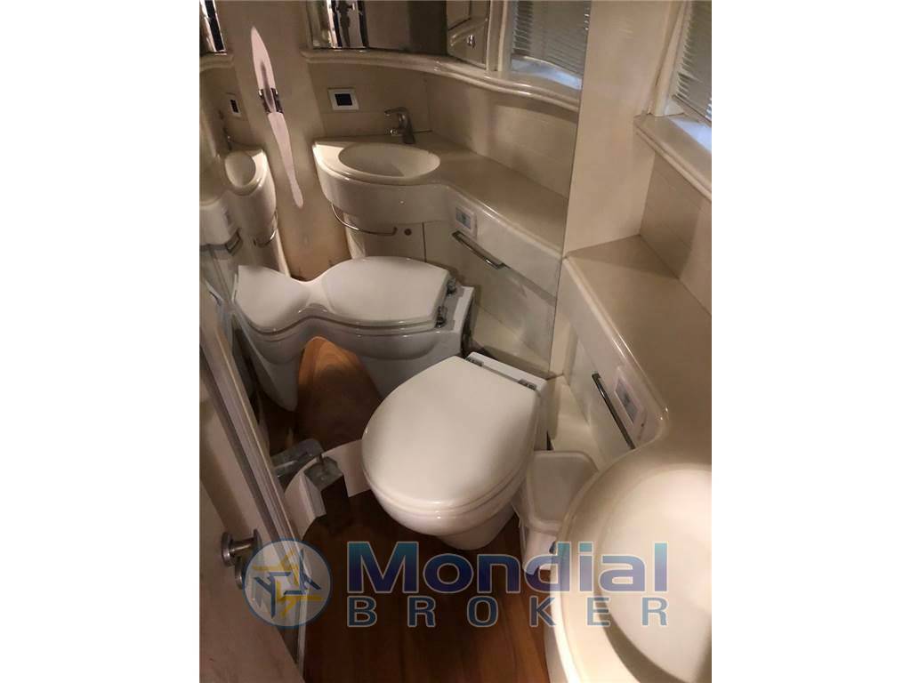 Cantieri di baia 63 azzurra