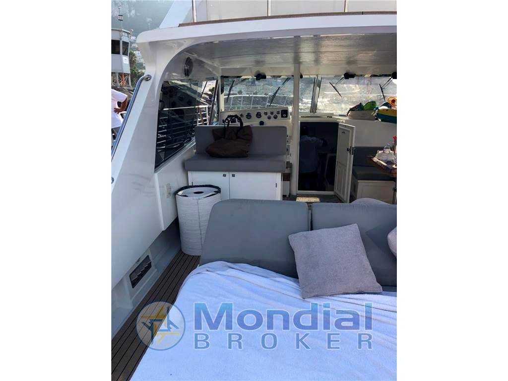 Magnum marine 38 sport fisherman