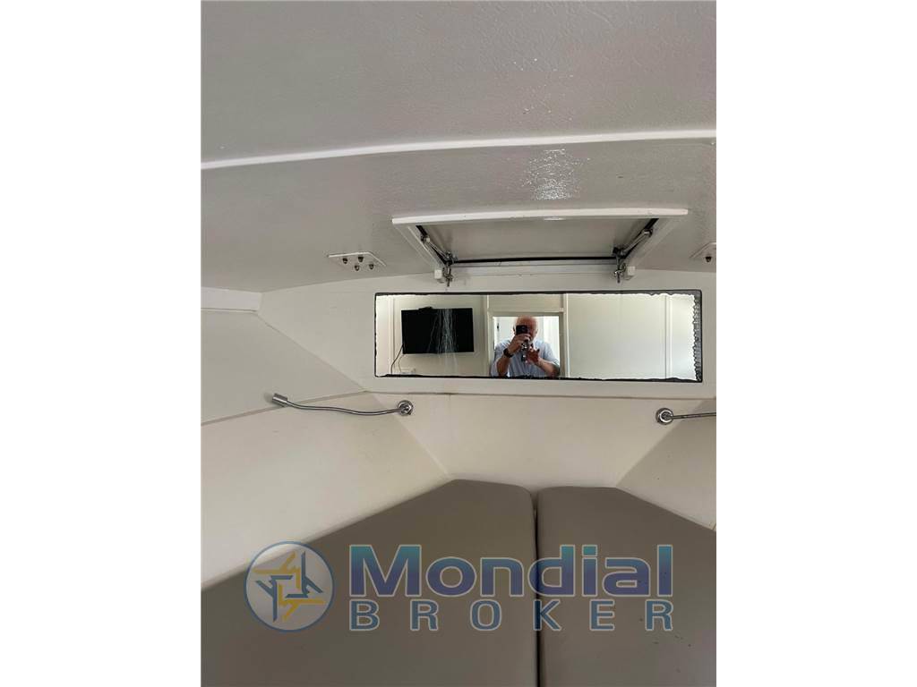 Magnum marine 38 sport fisherman