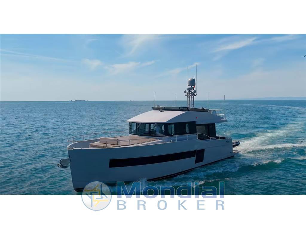 Sundeck 550 charter