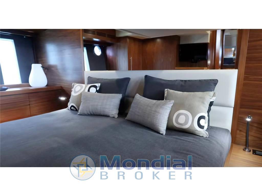 Sundeck 550 charter