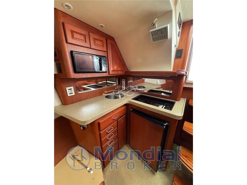 Luhrs 360 open