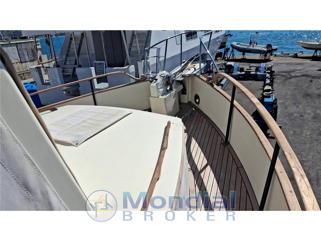 Grand banks 42