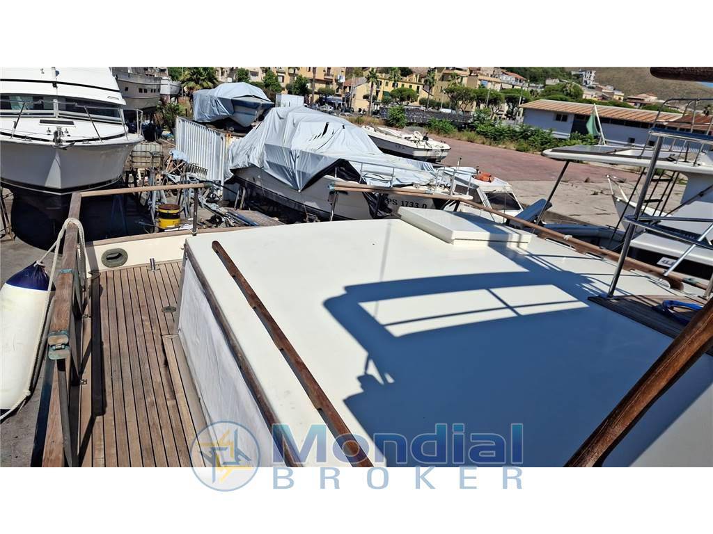 Grand banks 42