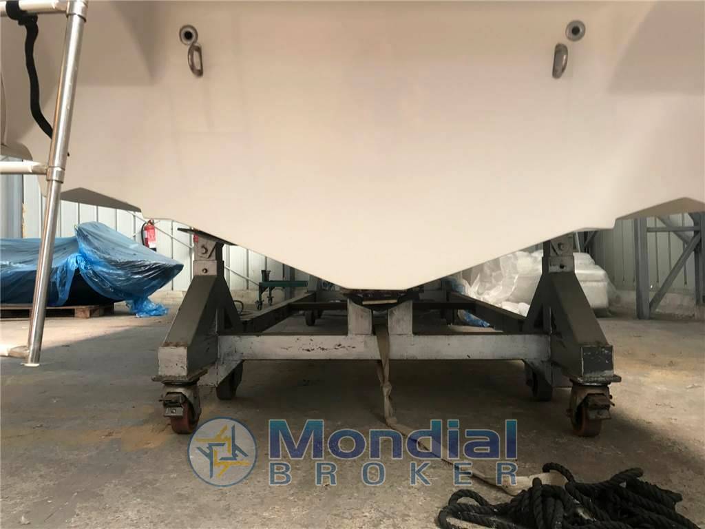 Bat international 745 artik efb