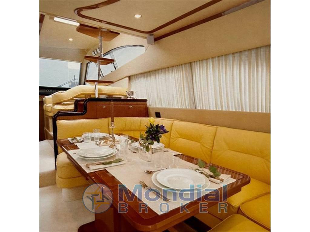 Ferretti 530