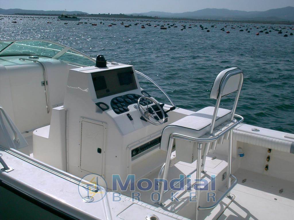 Mako marine 333 attak