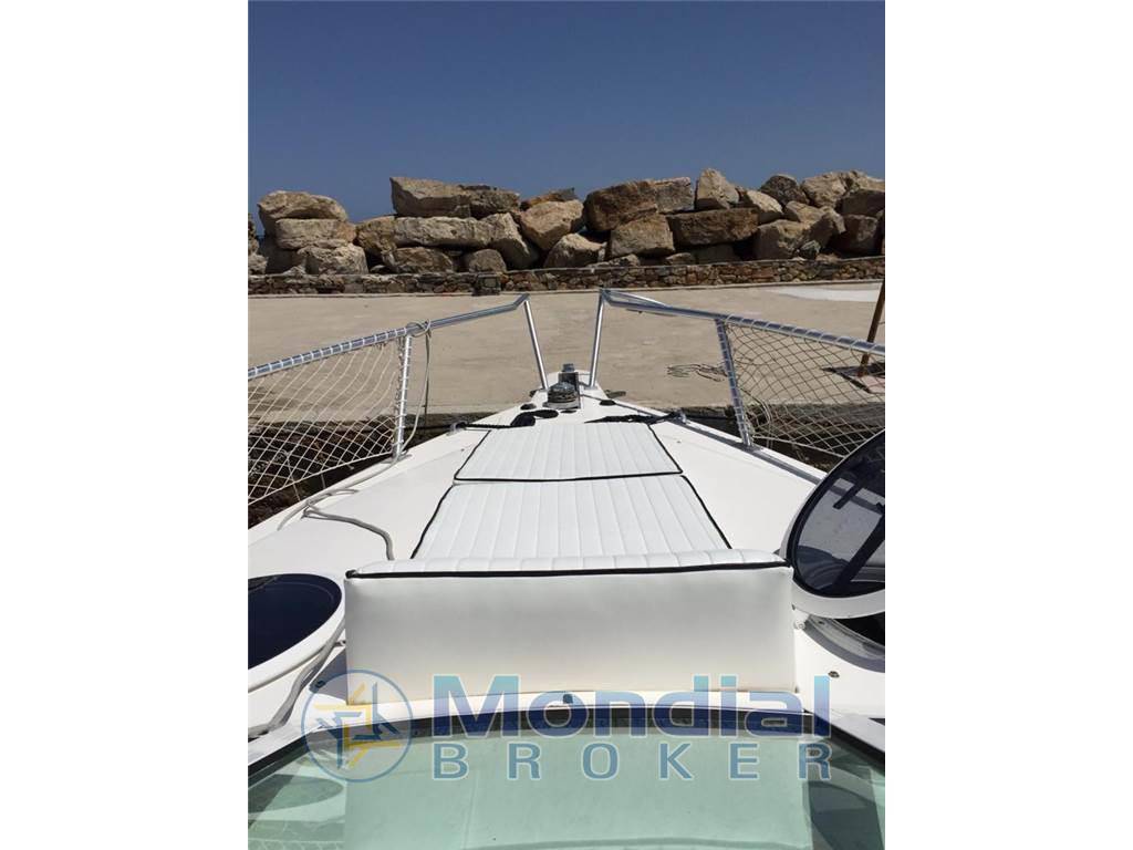 Mako marine 333 attak
