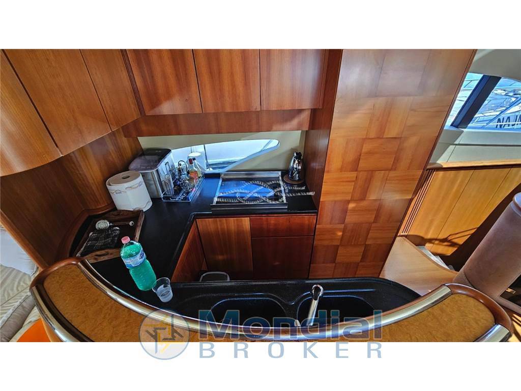 Azimut 62