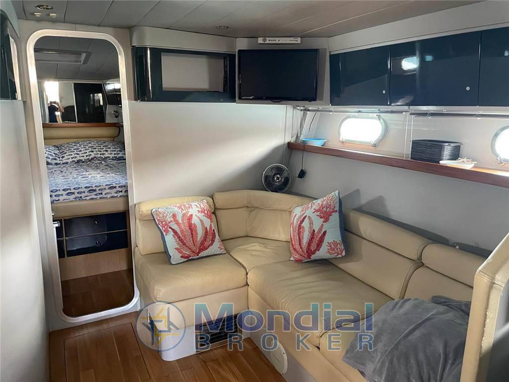 Ferretti 47 altura
