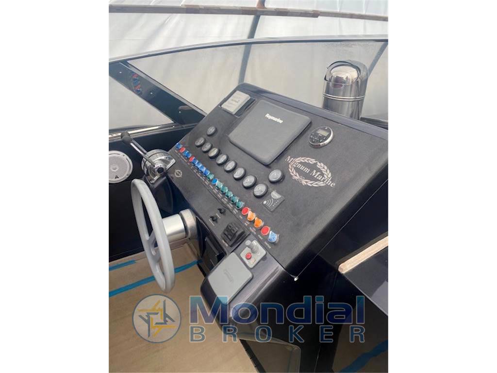 Magnum marine 53