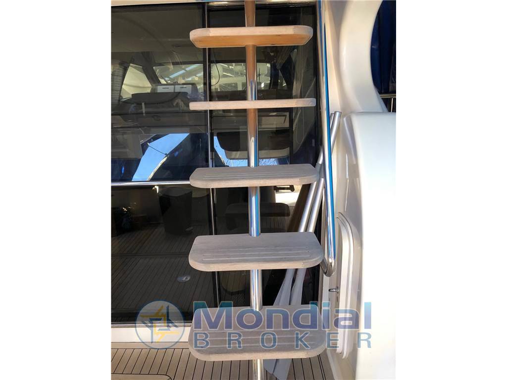 Ferretti 500