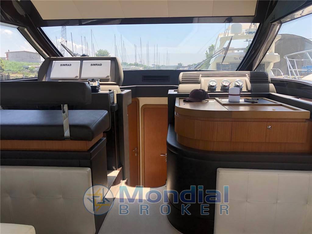 Ferretti 500