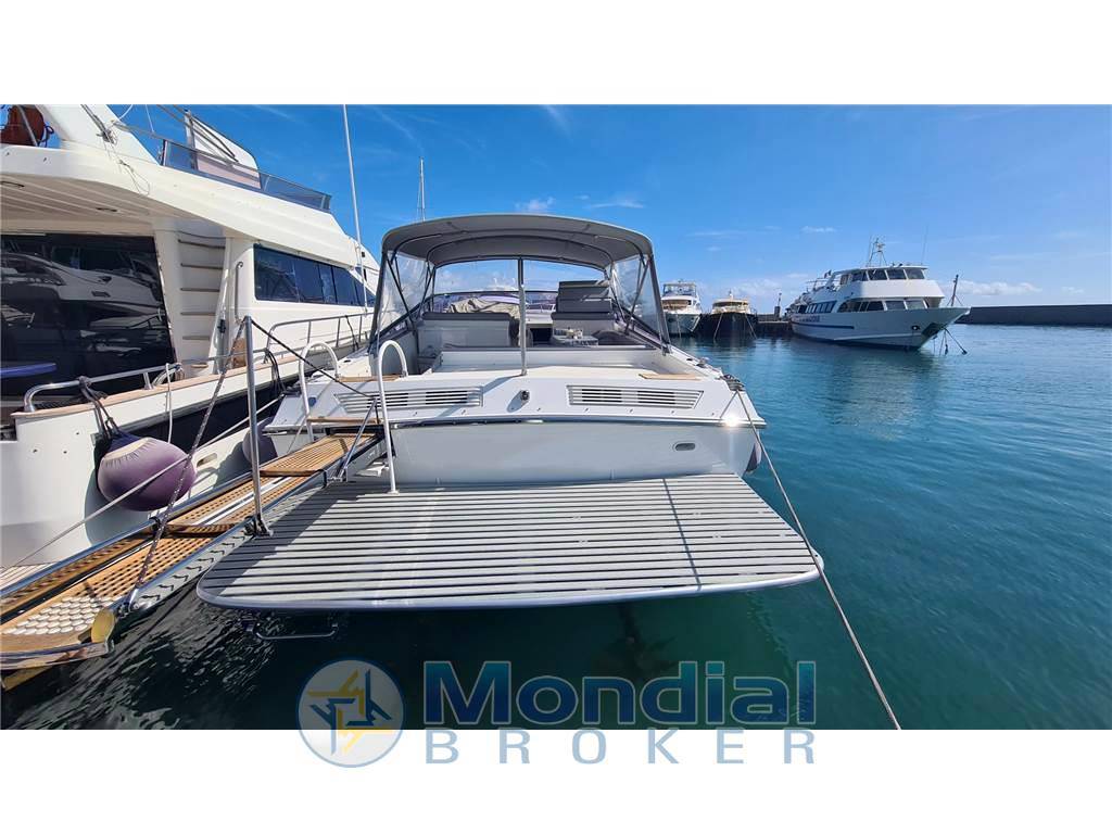 Magnum marine 53