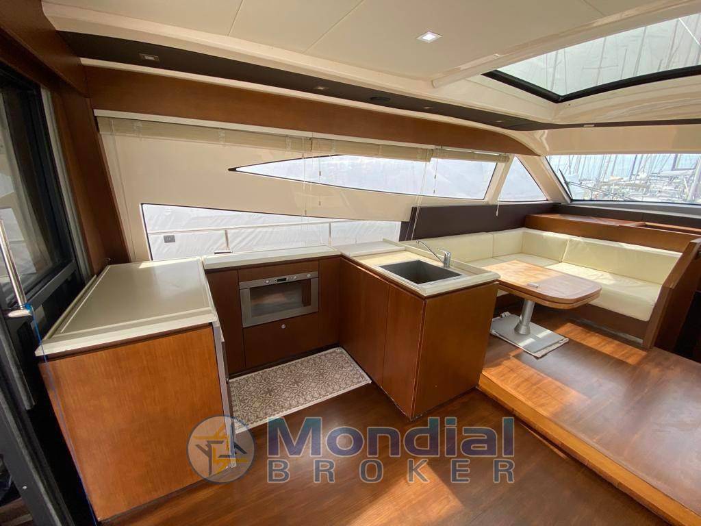 Cayman yacht 62 ht