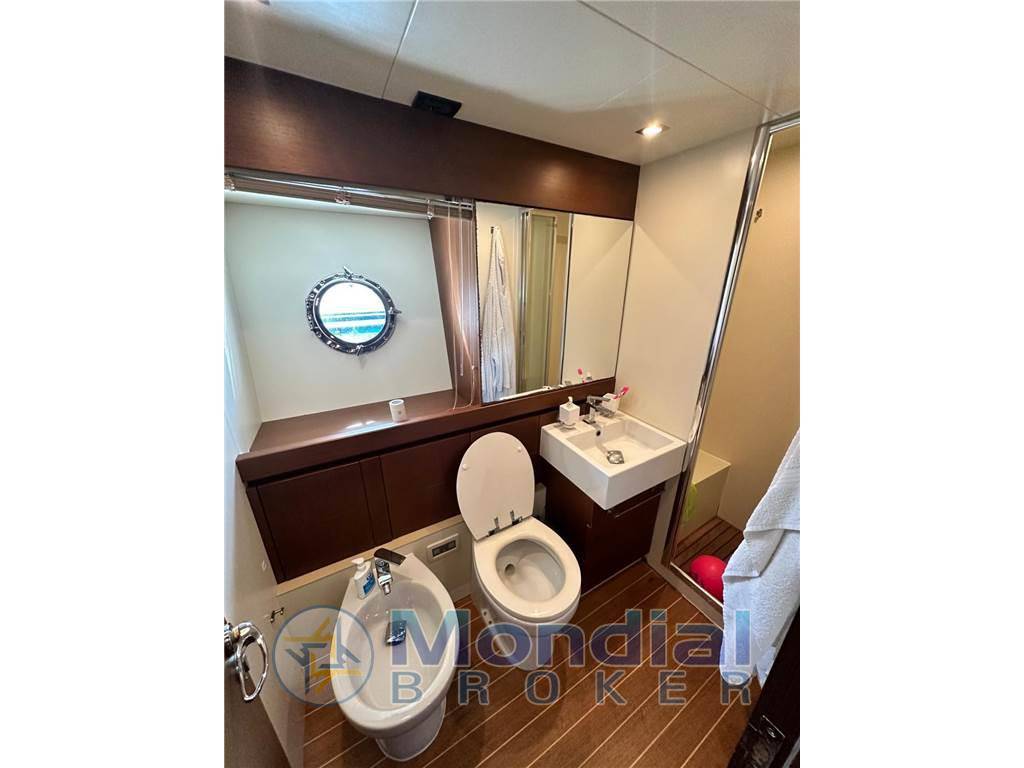 Cayman yacht 62 ht
