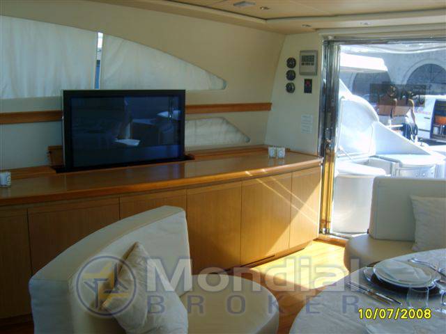 Pershing 88