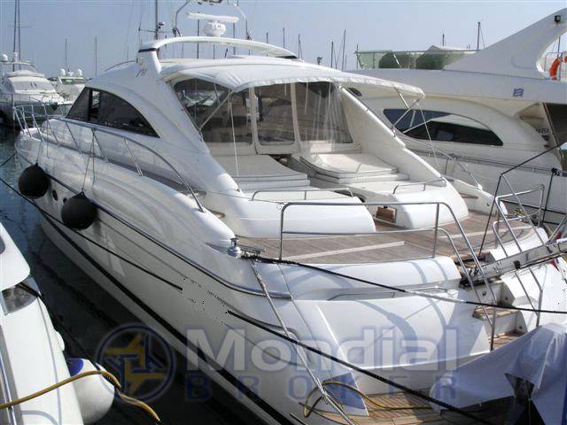 Princess V 65 hardtop