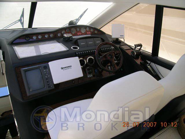Princess V 65 hardtop