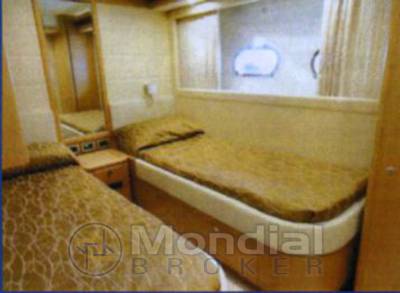 Ferretti 830 ht