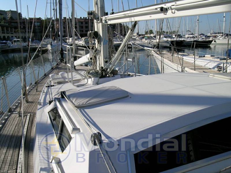 Ferretti Altura 53