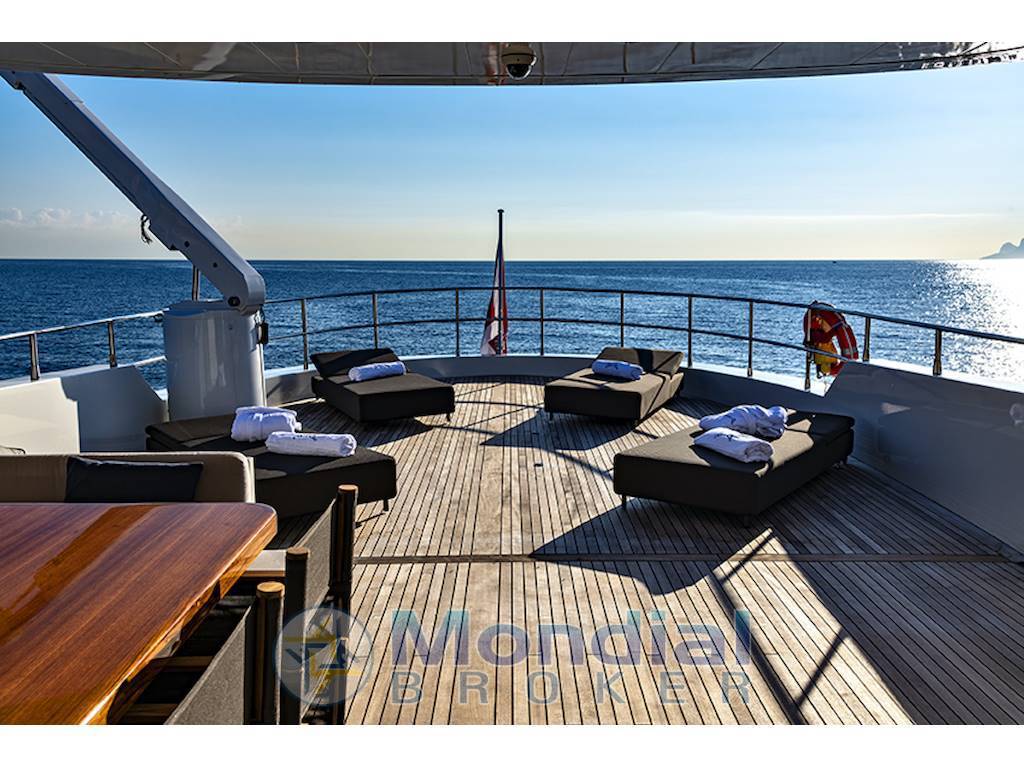Benetti sail division Bsd 105 fly